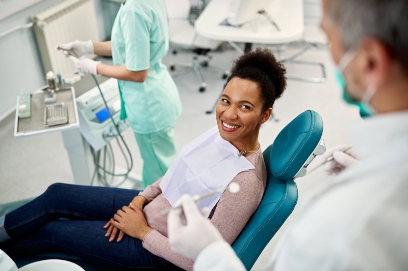 female patient seeing a holistic dentist